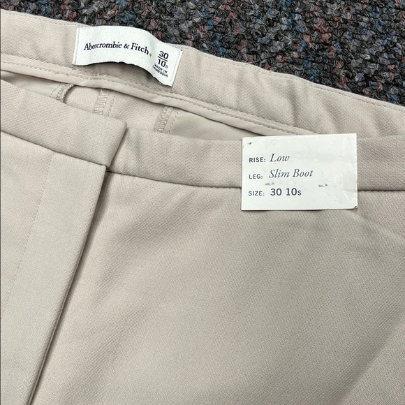 Abercrombie & Fitch Women’s Low Rise Slim Boot Fit Trousers 30/10s NWT - Picture 2 of 14